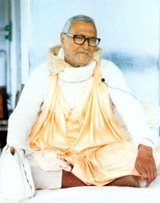 Шри Шримад Бхактиракшак Шридхар Госвами Махарадж